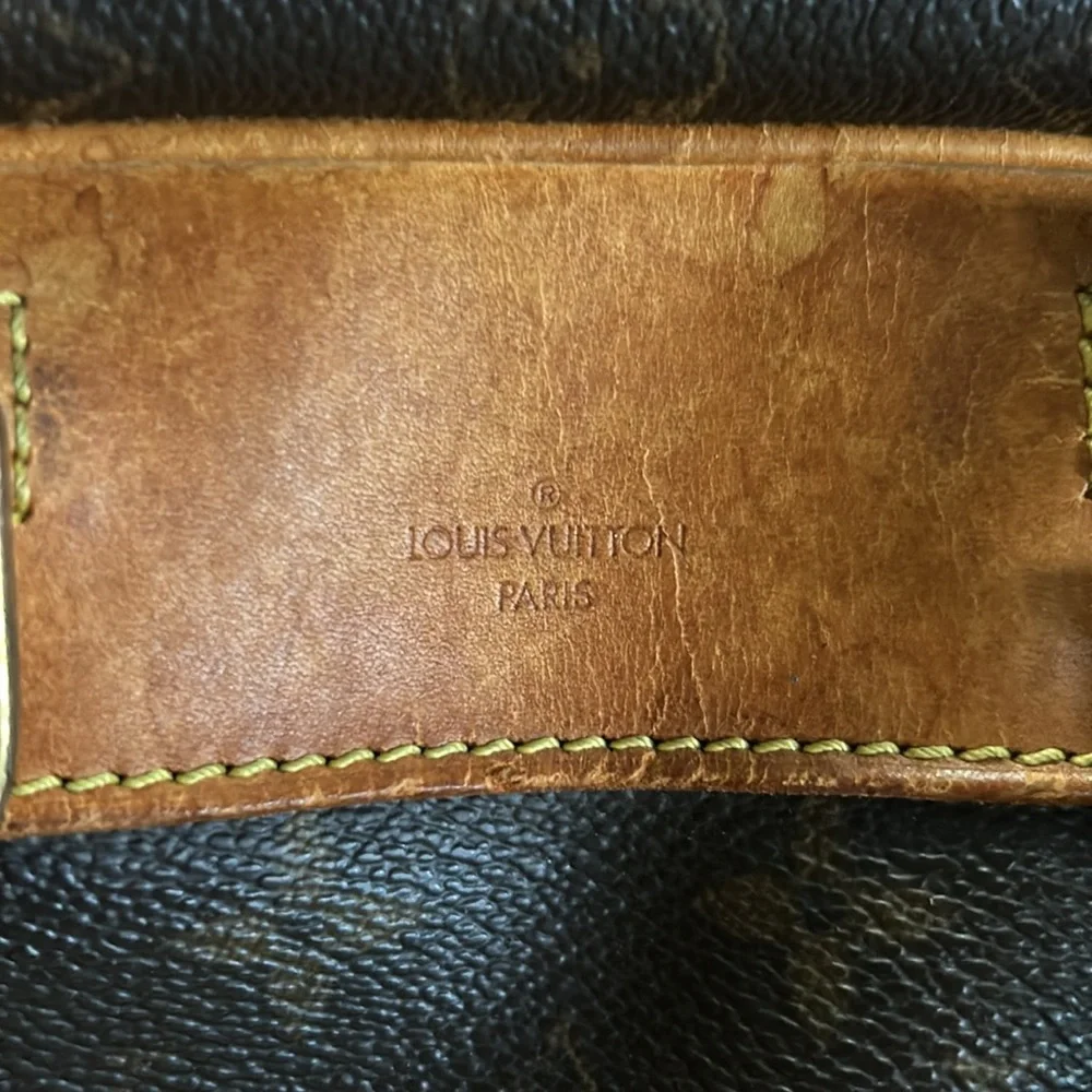 Authentic LV large Deauville handbag - Picture 7 of 16